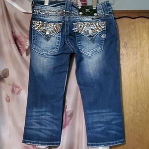 Size 24 Miss me crop
